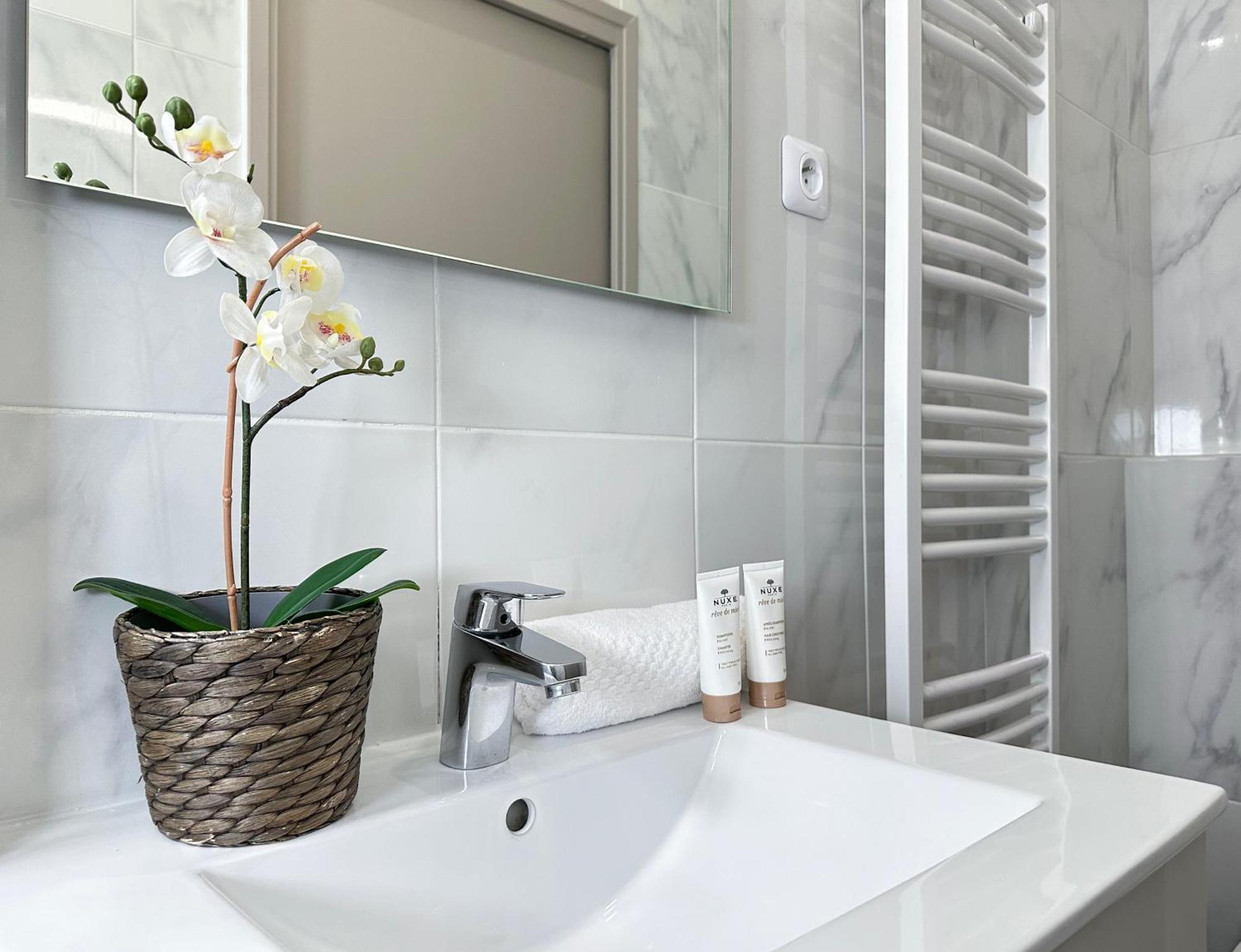 Spacious Studio In Saint-Germain-Des-Pres Lejlighed Paris Eksteriør billede